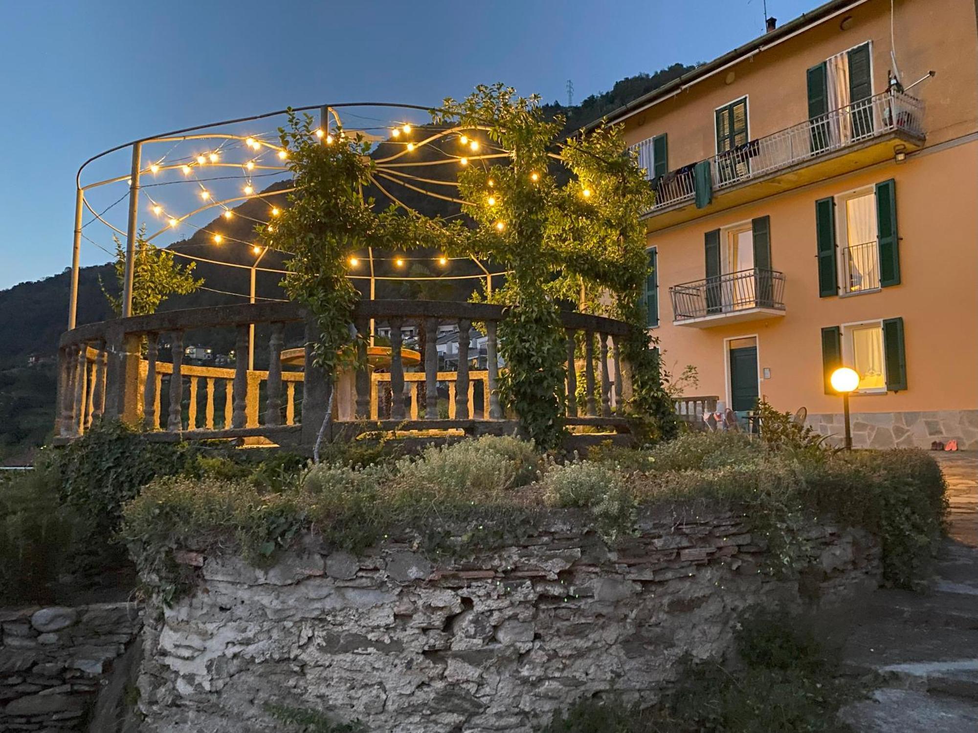 Casa Vittoria Apartment Dervio Exterior photo